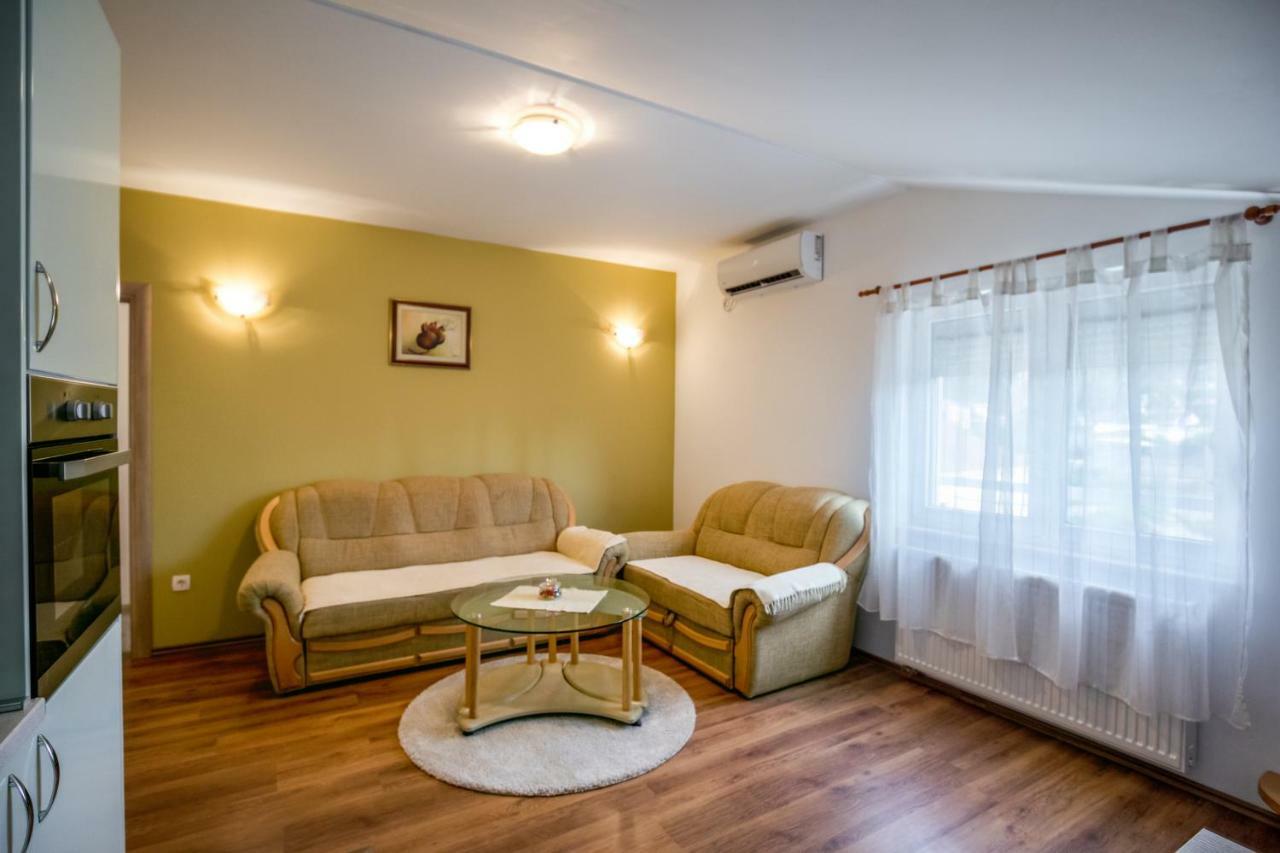 Arenta Apartments Metković Buitenkant foto
